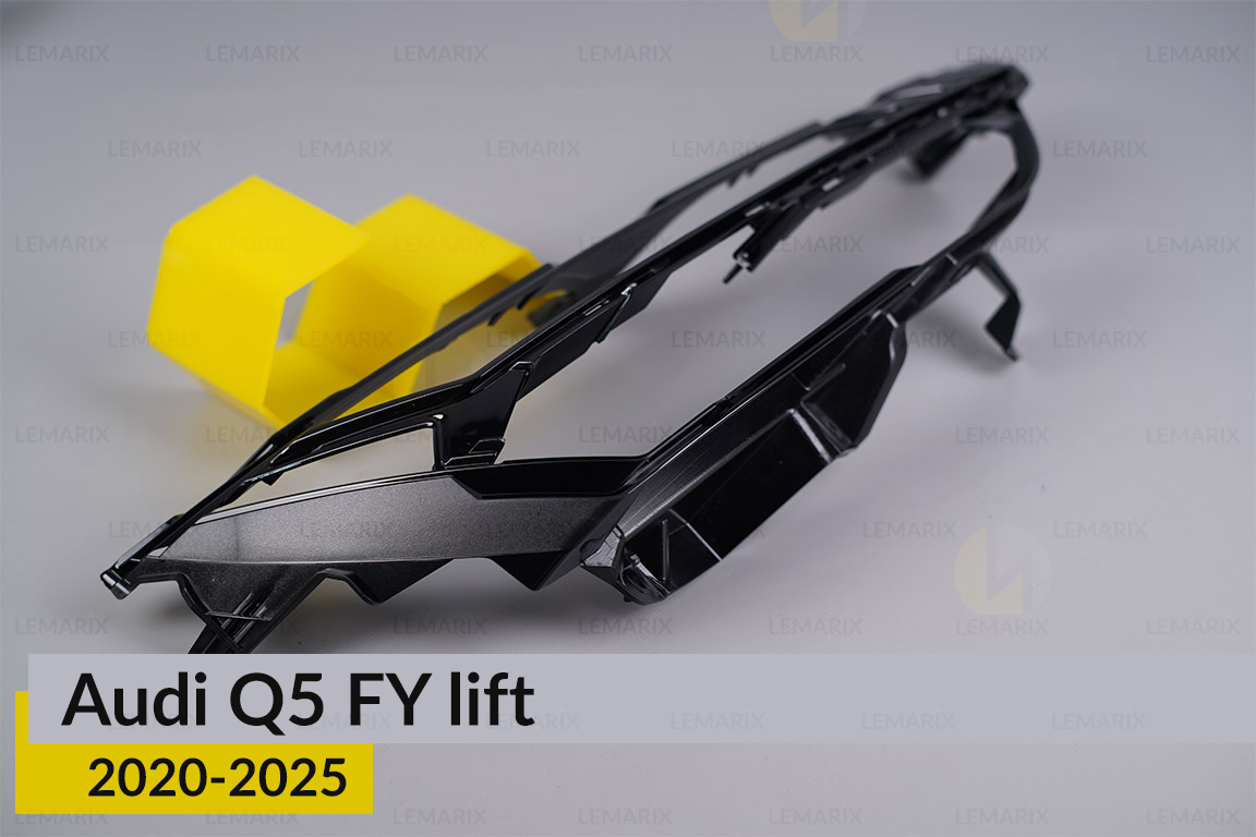 Декоративна маска внутрішня Audi Q5 FY LED (2020-2025) рест права