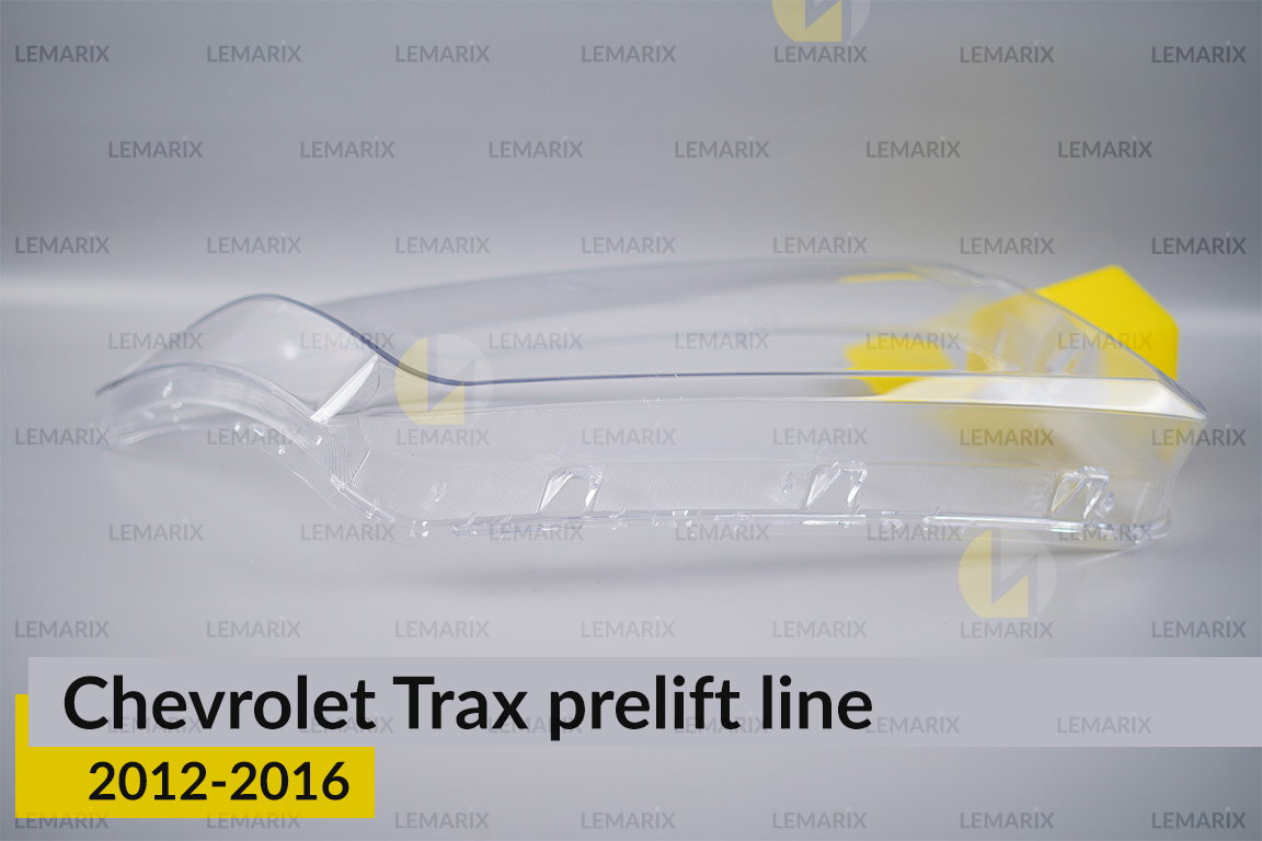 Скло фари Chevrolet Trax (2012-2016) полоски дорест праве