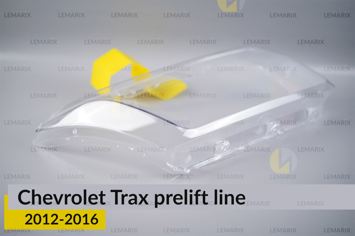 Скло фари Chevrolet Trax (2012-2016) полоски дорест праве