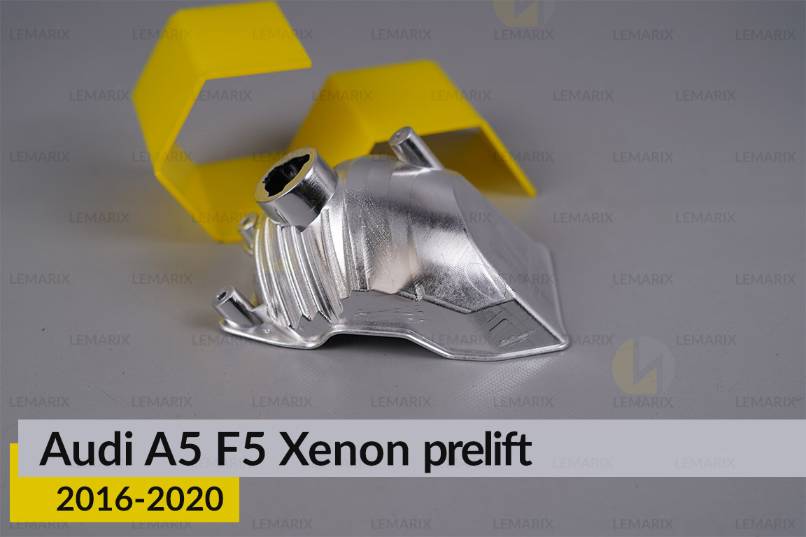 Хромована маска світлорозсіювача Audi A5 F5 Xenon (2016-2020) дорест права