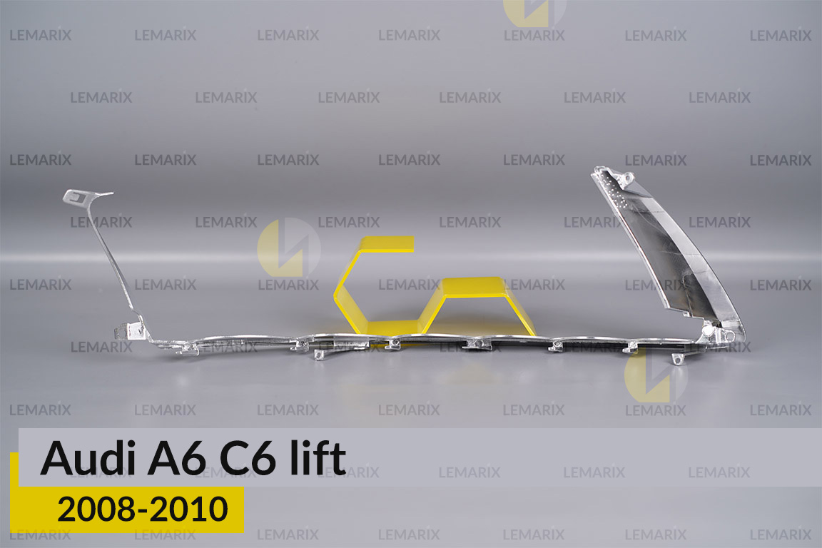 Хромована декоративна маска середня Audi A6 C6 (2008-2010) рест ліва