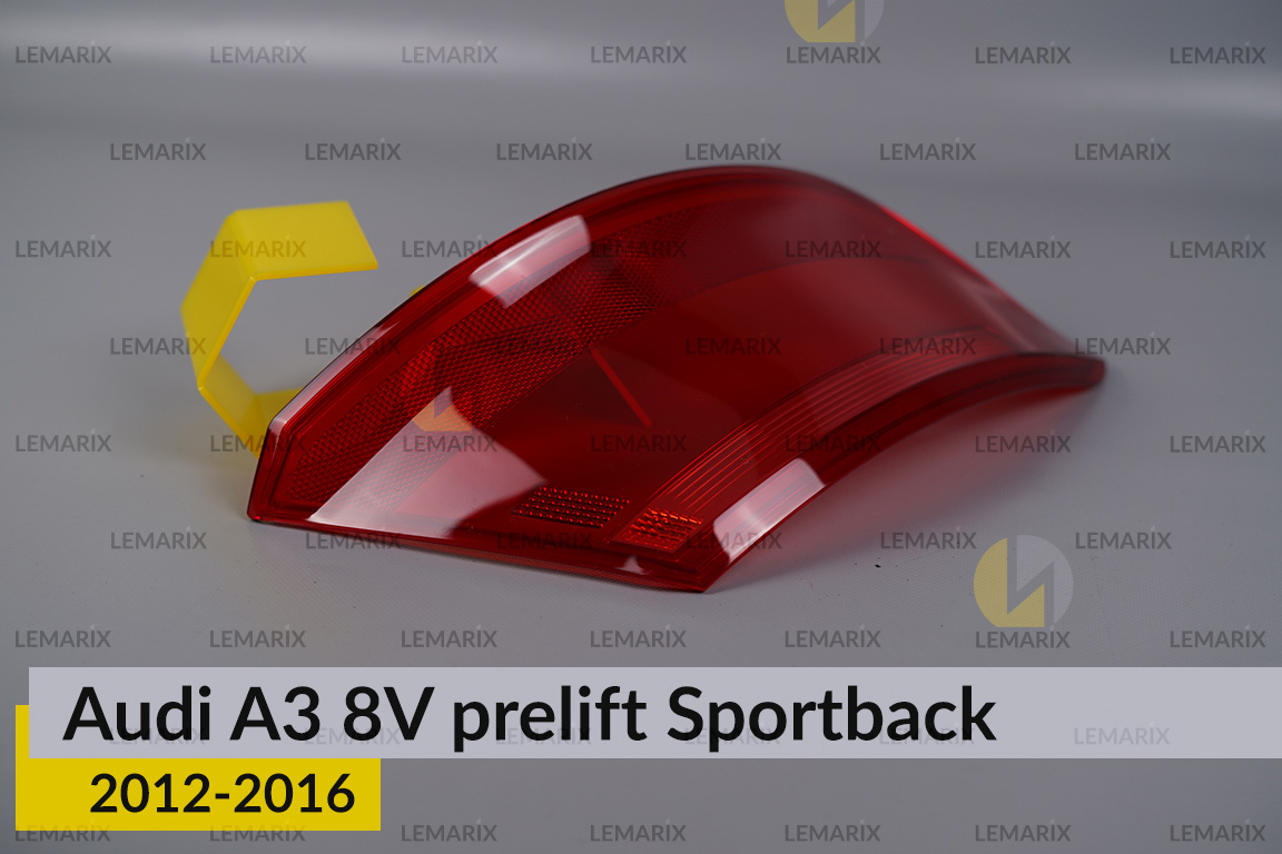 Скло заднього ліхтаря зовнішнє в крилі Audi A3 8V Sportback (2012-2016) дорест ліве