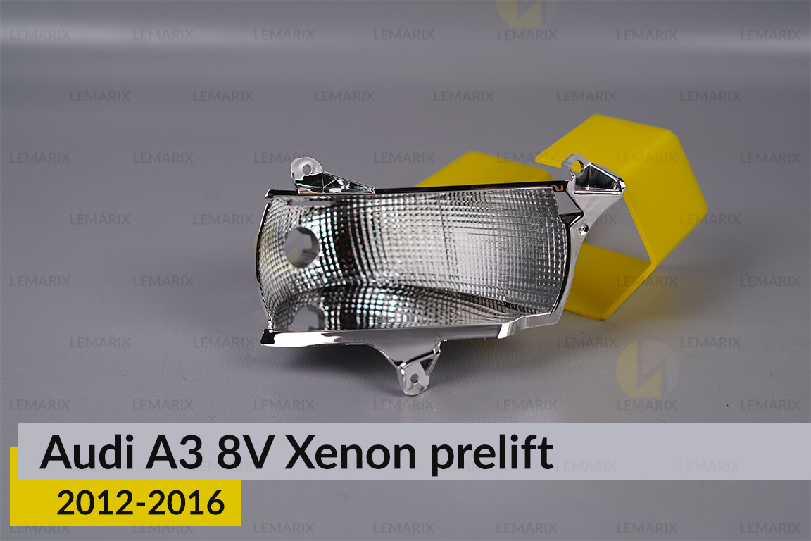 Хромована маска світлорозсіювача Audi A3 8V Xenon (2012-2016) дорест права