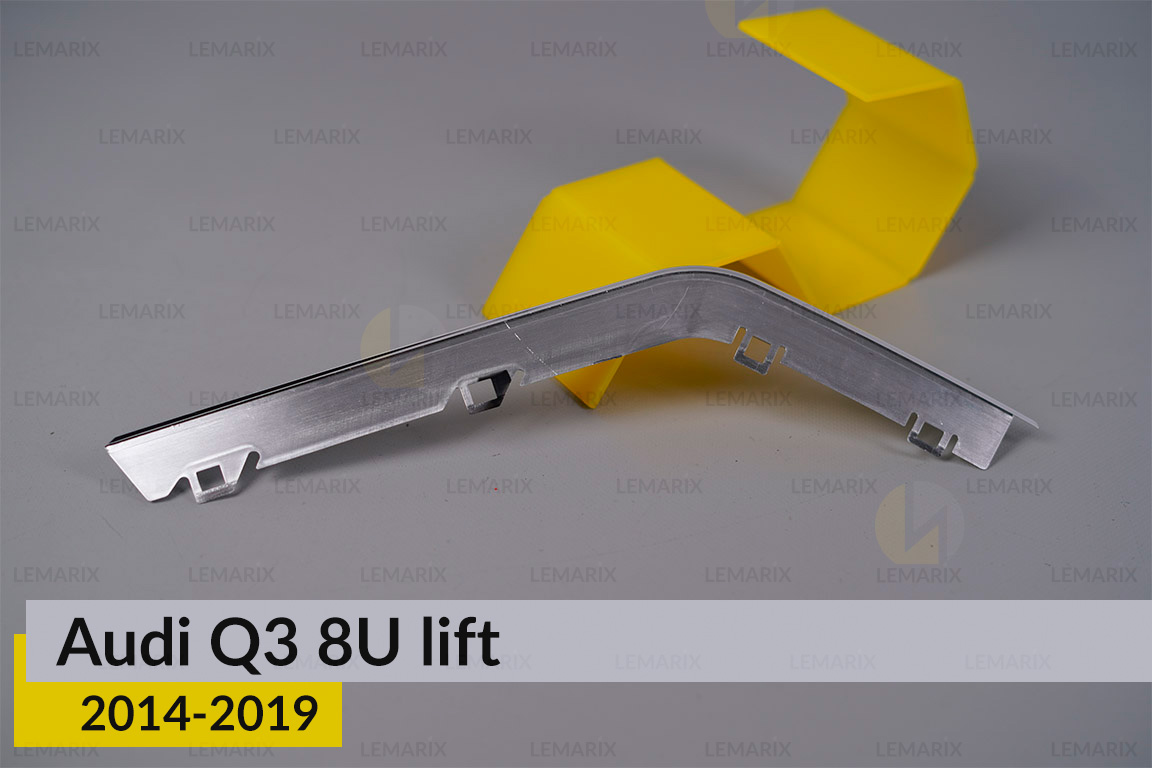 Хромована декоративна маска під світловод Audi Q3 8U (2014-2019) рест ліва