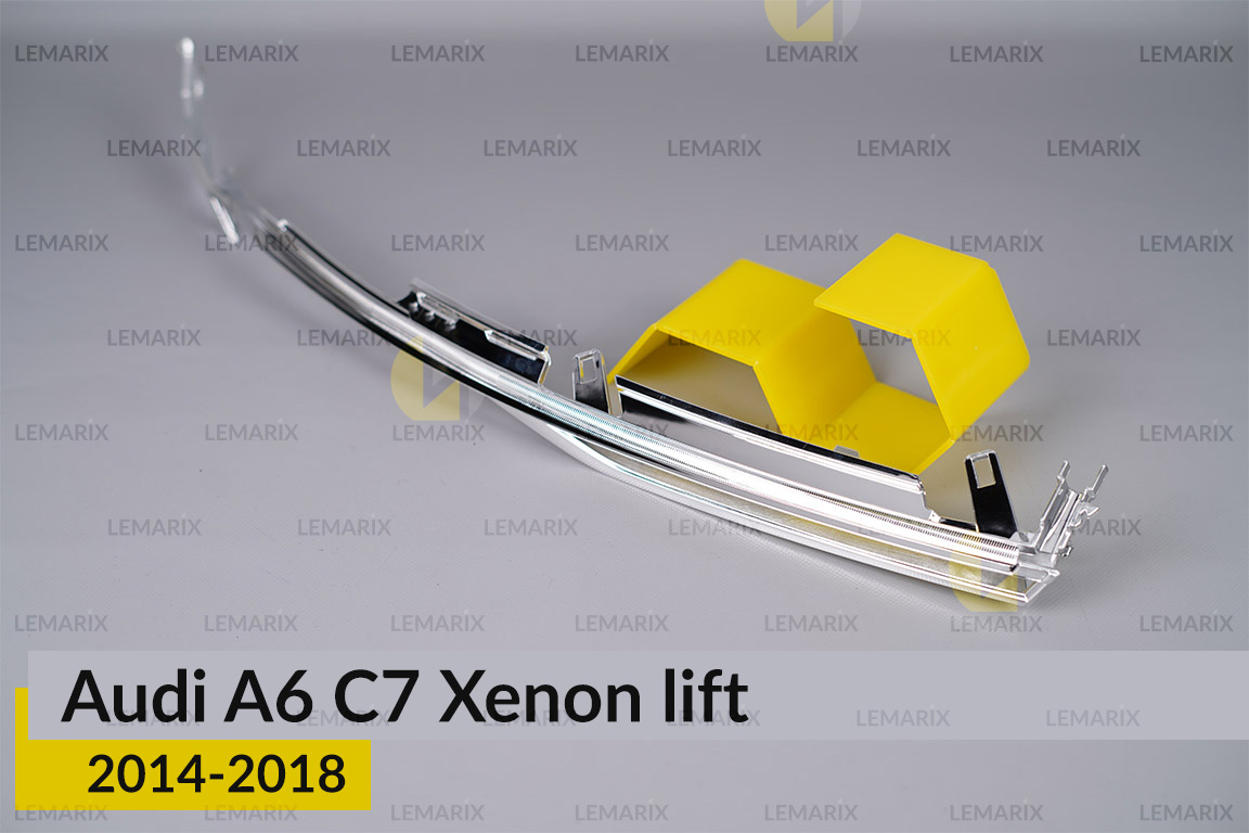 Хромована декоративна маска під світловод Audi A6 C7 Xenon (2014-2018) рест права