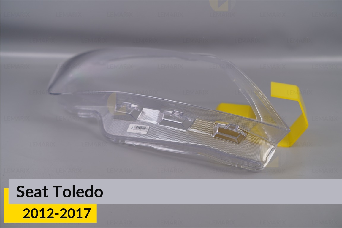 Скло фари Seat Toledo (2012-2017) праве