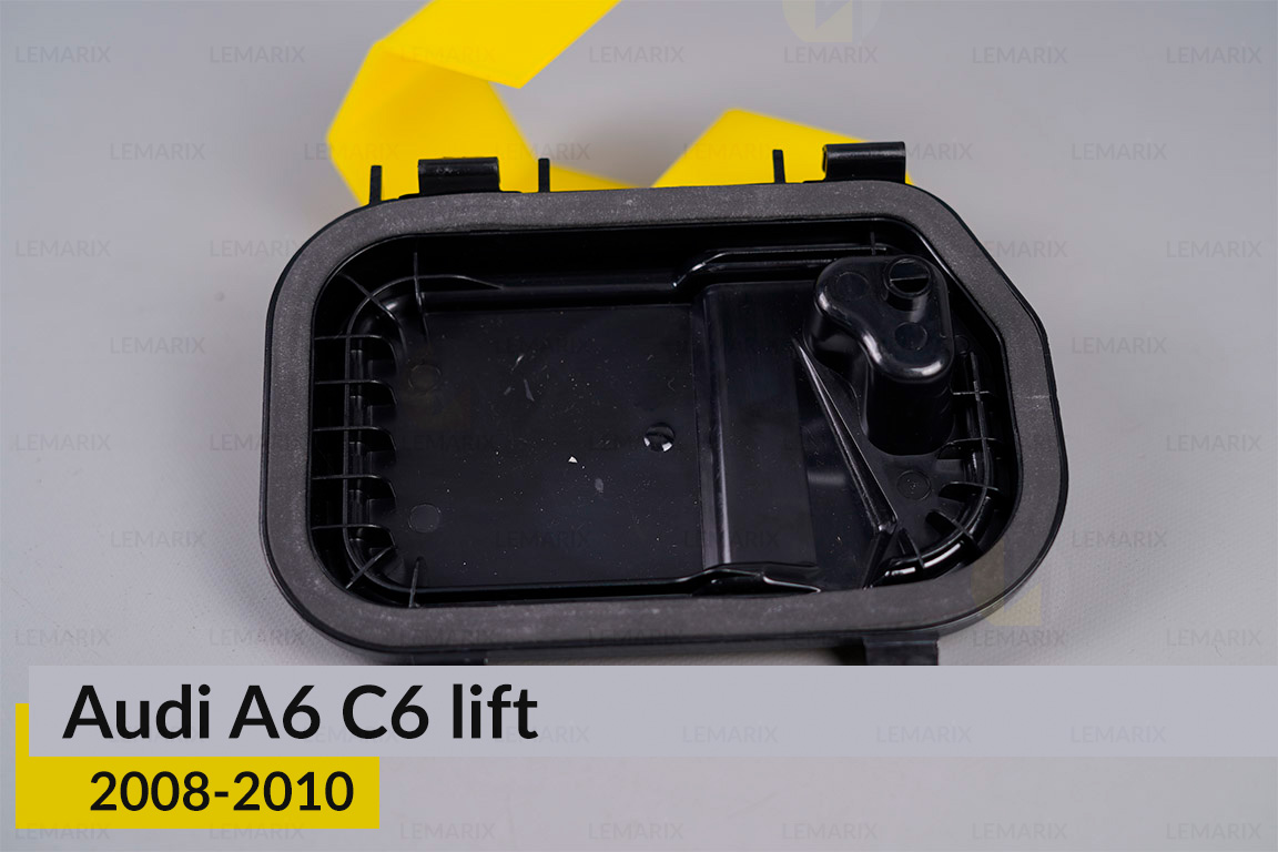 Кришка ковпак заглушка фари Audi A6 C6 (2008-2010) рест права