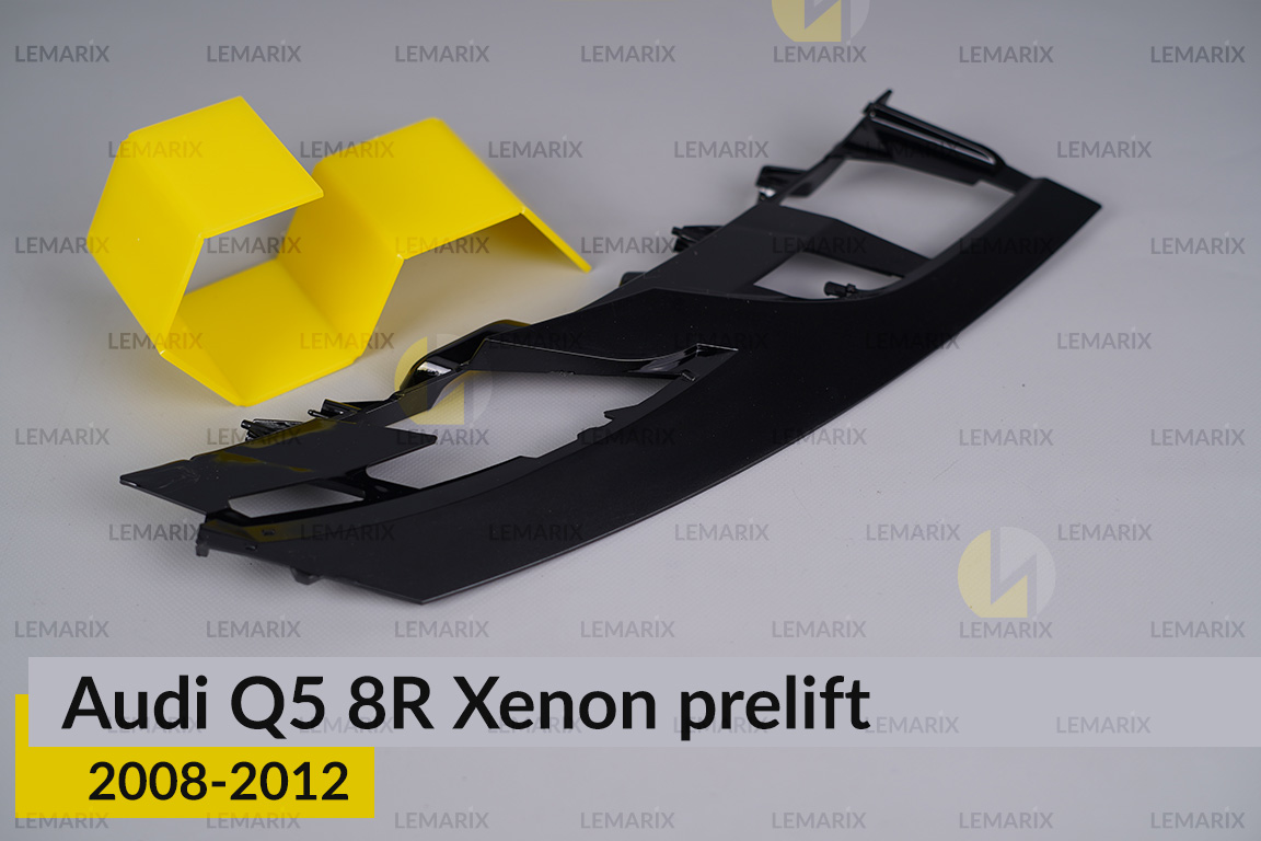 Декоративна маска бокова Audi Q5 8R Xenon (2008-2012) дорест права