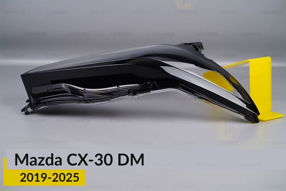 Скло фари Mazda CX-30 DM (2019-2025) праве