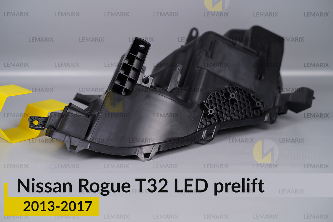 Корпус фари Nissan Rogue T32 LED (2013-2017) дорест правий
