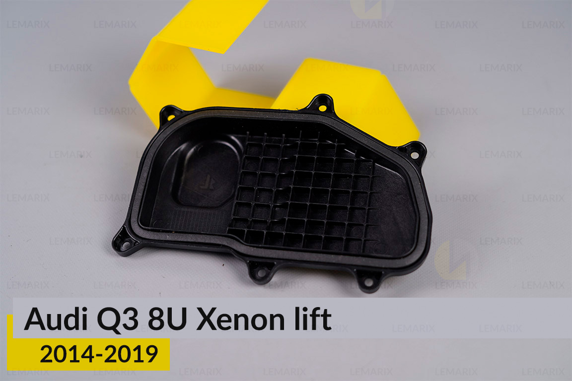 Кришка ковпак заглушка фари Audi Q3 8U Xenon (2014-2019) рест бокова ліва
