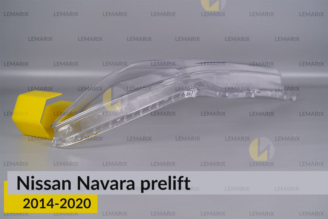 Скло фари Nissan Navara (2014-2020) дорест праве