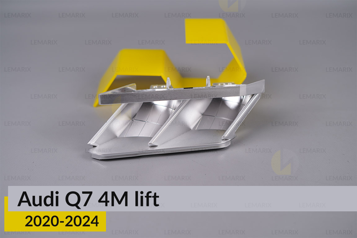 Хромована маска рефлектора Audi Q7 4M (2020-2024) рест ліва