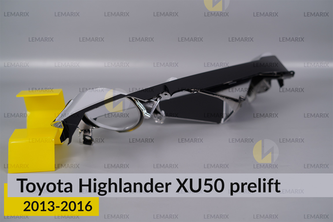 Хромована декоративна маска Toyota Highlander XU50 (2013-2016) дорест ліва