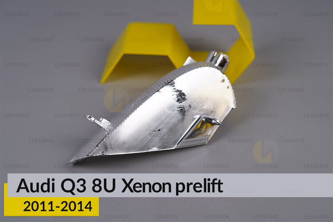 Хромована маска світлорозсіювача Audi Q3 8U Xenon (2011-2014) дорест права