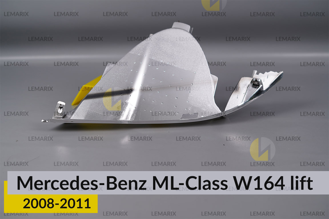 Хромована декоративна маска поворотника Mercedes-Benz ML-Class W164 (2008-2011) рест права