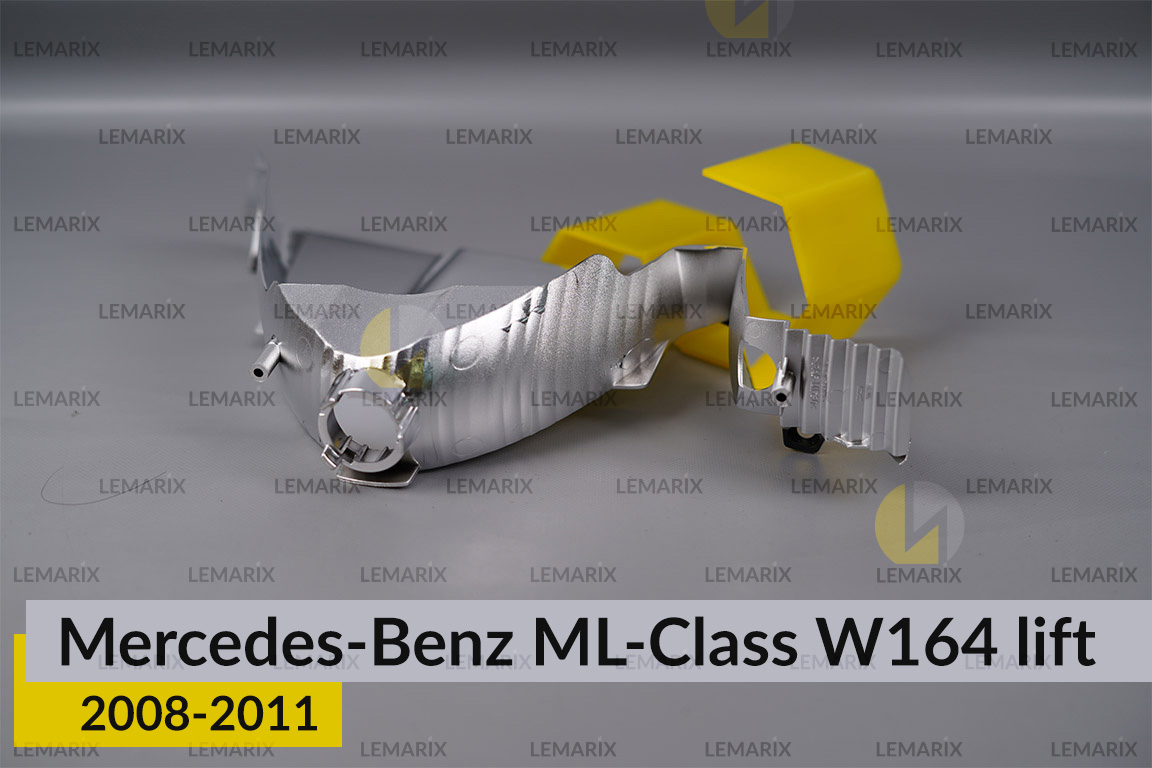 Хромована декоративна маска поворотника Mercedes-Benz ML-Class W164 (2008-2011) рест права