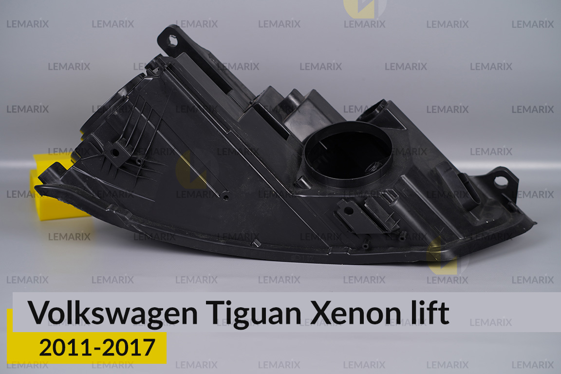 Корпус фари VW Volkswagen Tiguan Xenon (2011-2017) рест правий