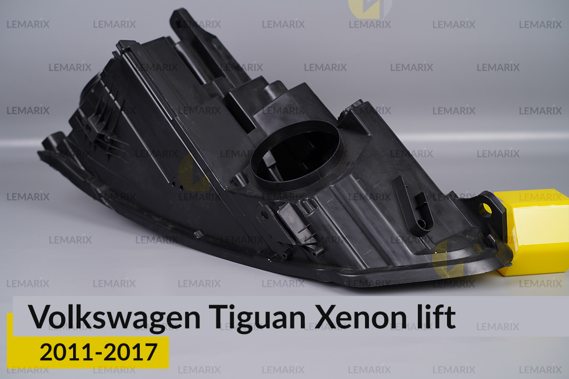 Корпус фари VW Volkswagen Tiguan Xenon (2011-2017) рест правий