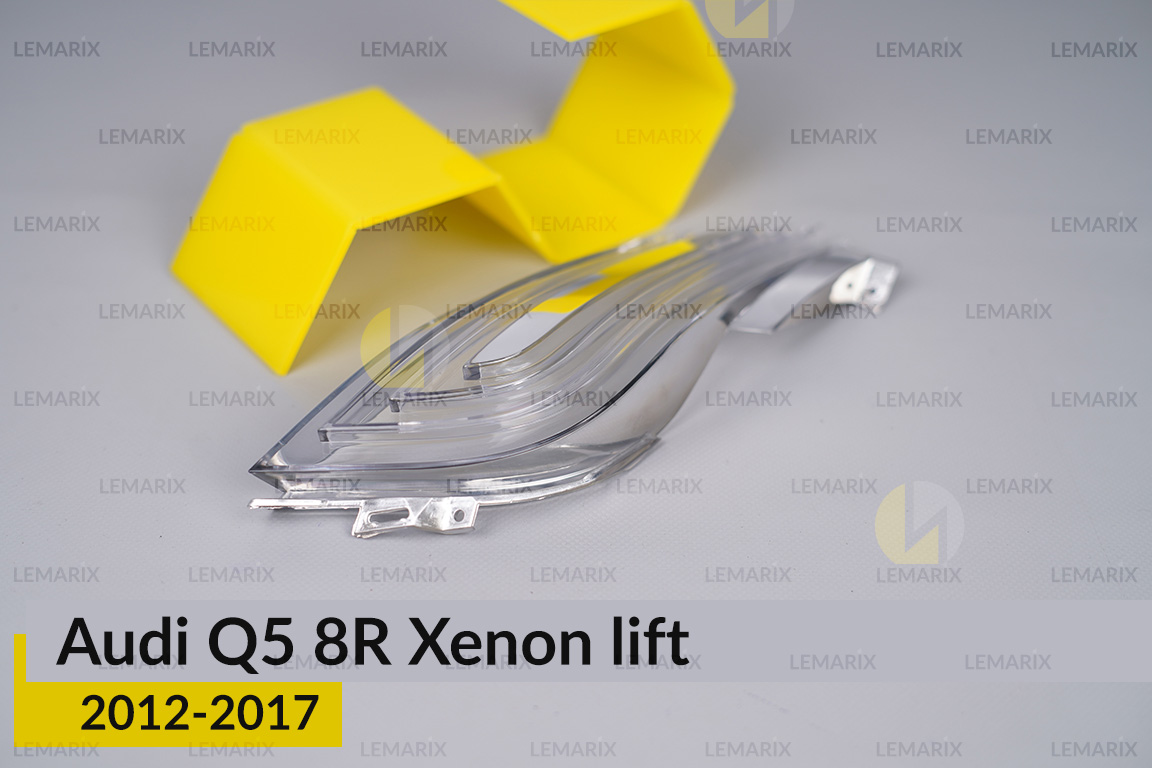 Хромований абажур фари Audi Q5 8R Xenon (2012-2017) рест правий