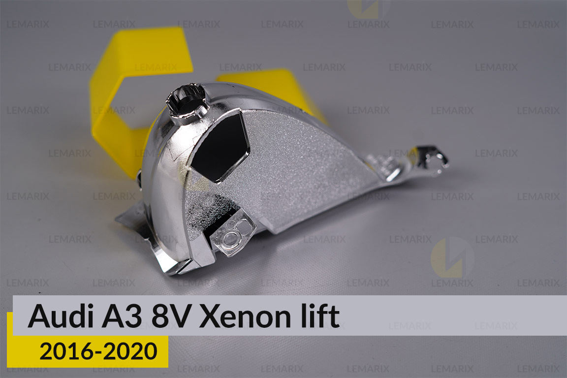 Хромована маска світлорозсіювача Audi A3 8V Xenon (2016-2020) рест права