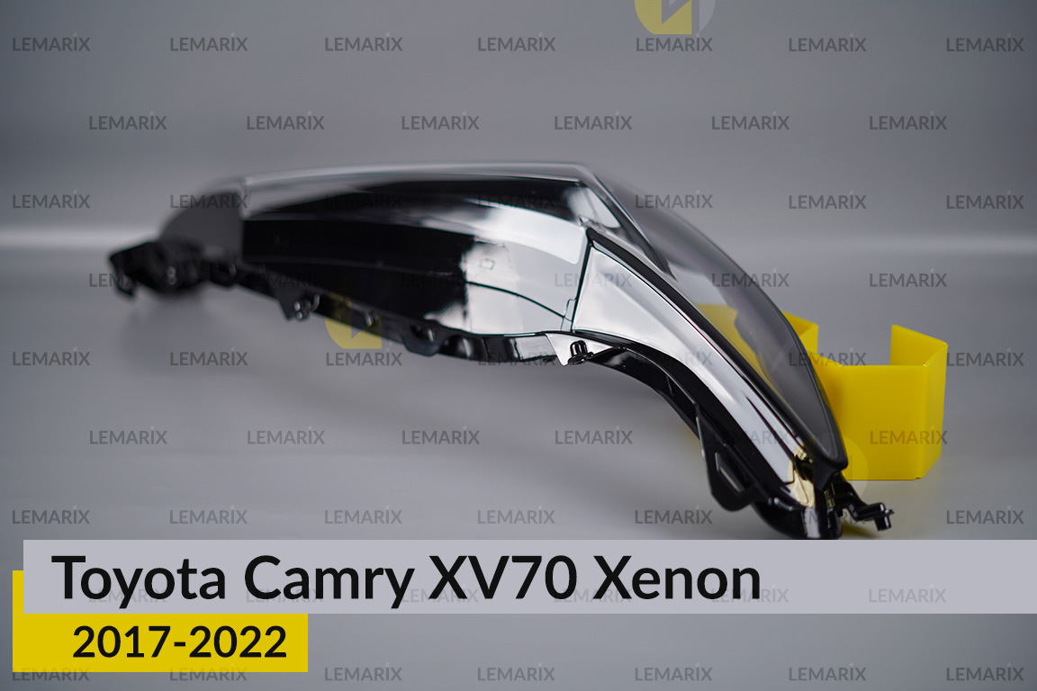 Скло фари Toyota Camry XV70 Xenon (2017-2022) праве