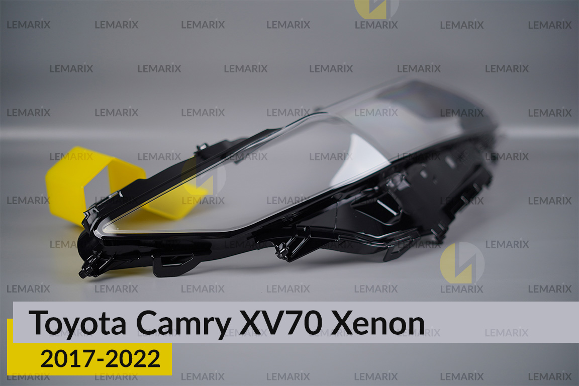 Скло фари Toyota Camry XV70 Xenon (2017-2022) праве