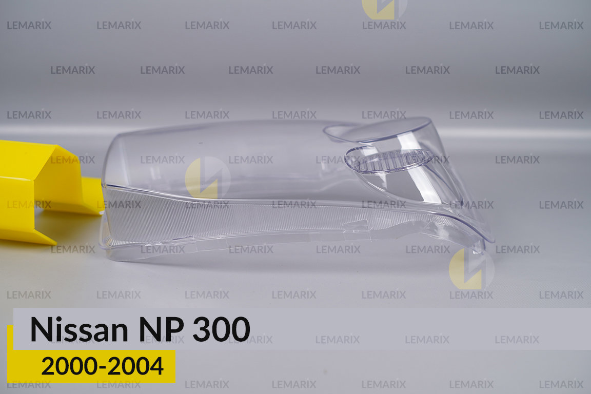 Скло фари Nissan NP 300 (2000-2004) праве