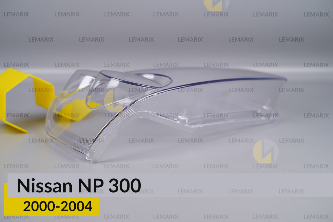 Скло фари Nissan NP 300 (2000-2004) праве