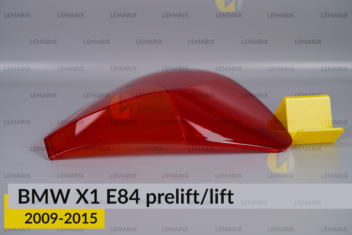 Скло заднього ліхтаря зовнішнє в крилі BMW X1 E84 (2009-2015) дорест/рест ліве