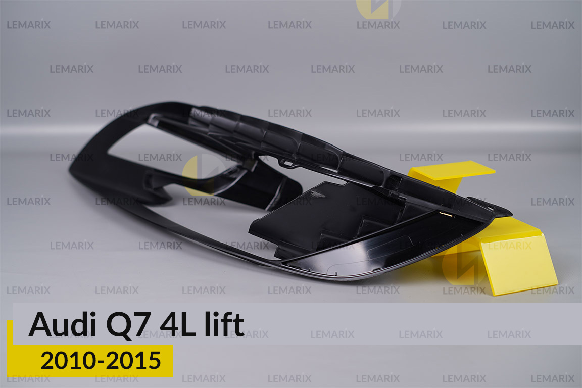 Декоративна маска Audi Q7 4L (2010-2015) рест ліва