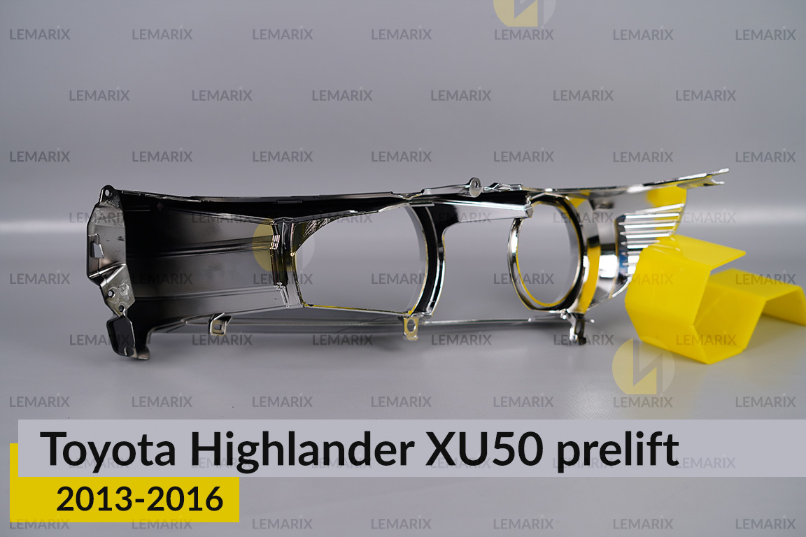 Хромована декоративна маска Toyota Highlander XU50 (2013-2016) дорест права