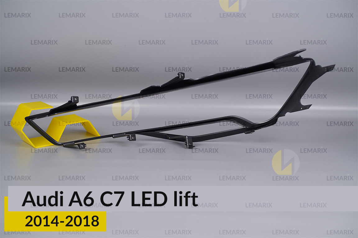 Хромована декоративна маска Audi A6 C7 LED (2014-2018) рест права