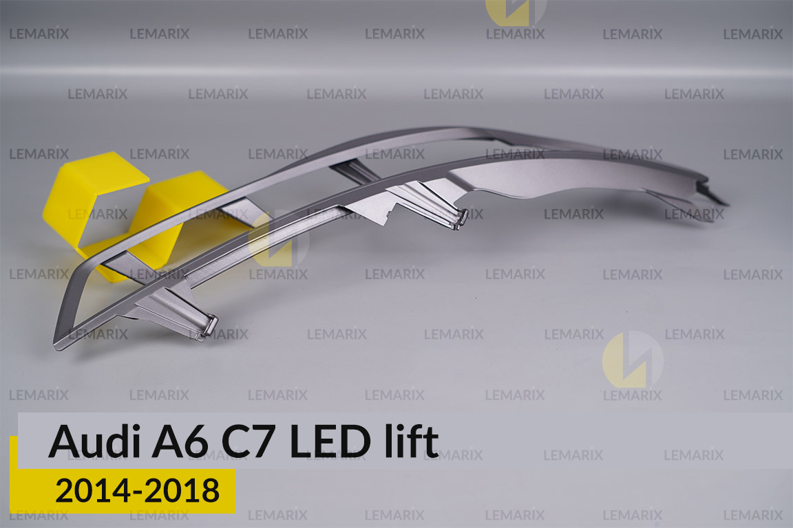 Хромована декоративна маска Audi A6 C7 LED (2014-2018) рест права
