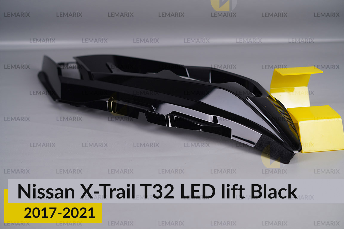 Декоративна маска зовнішня Nissan X-Trail T32 LED Black (2017-2021) рест права