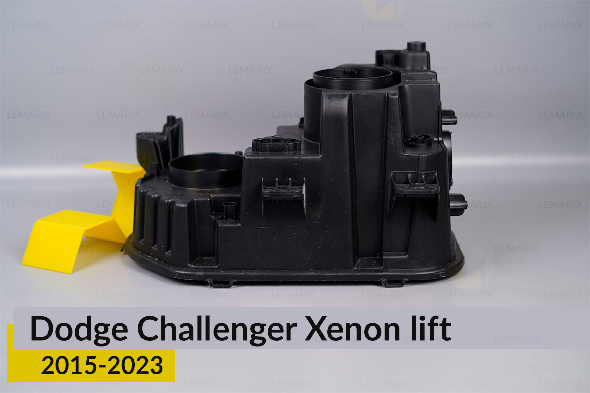 Корпус фари Dodge Challenger Xenon (2015-2023) рест правий