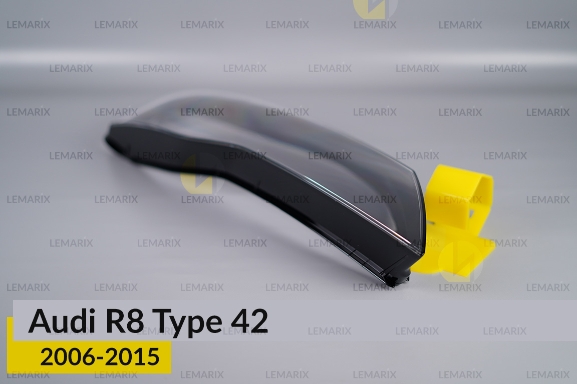 Скло фари Audi R8 Type 42 (2006-2015) праве