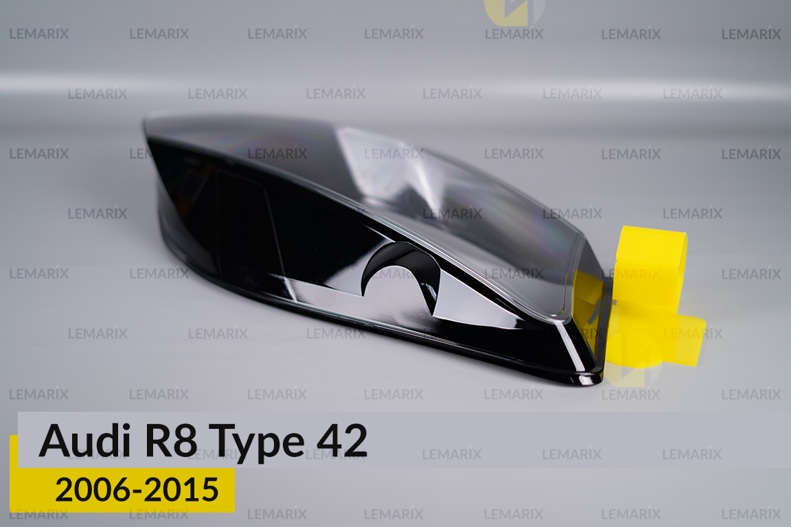 Скло фари Audi R8 Type 42 (2006-2015) праве