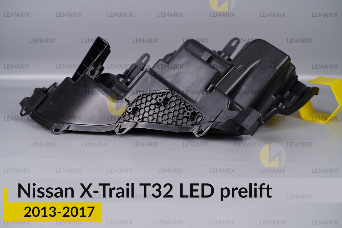 Корпус фари Nissan X-Trail T32 LED (2013-2017) дорест правий