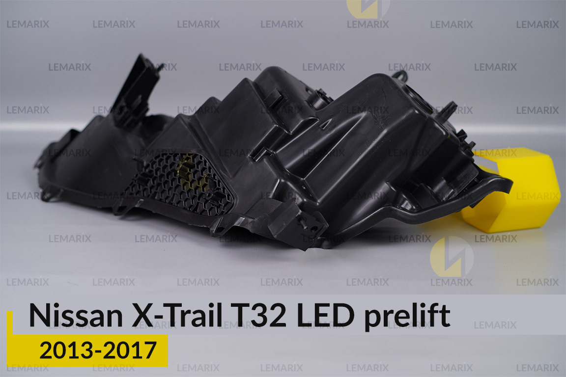 Корпус фари Nissan X-Trail T32 LED (2013-2017) дорест правий