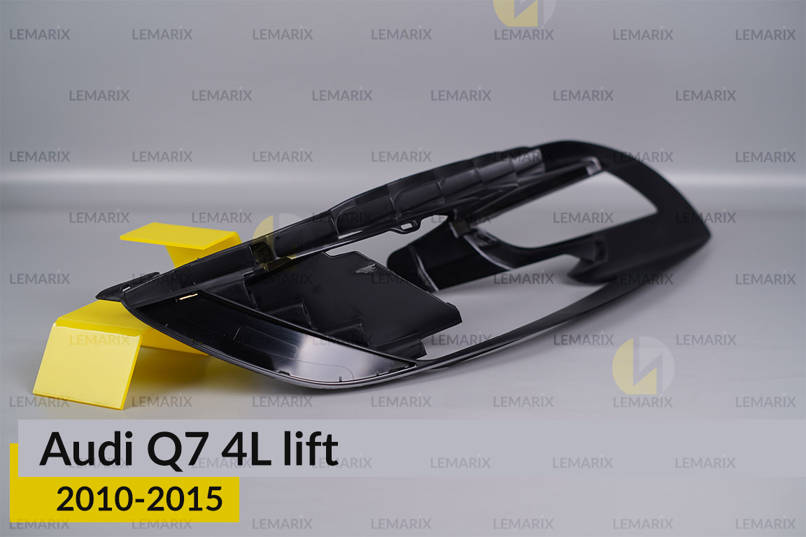 Декоративна маска Audi Q7 4L (2010-2015) рест права