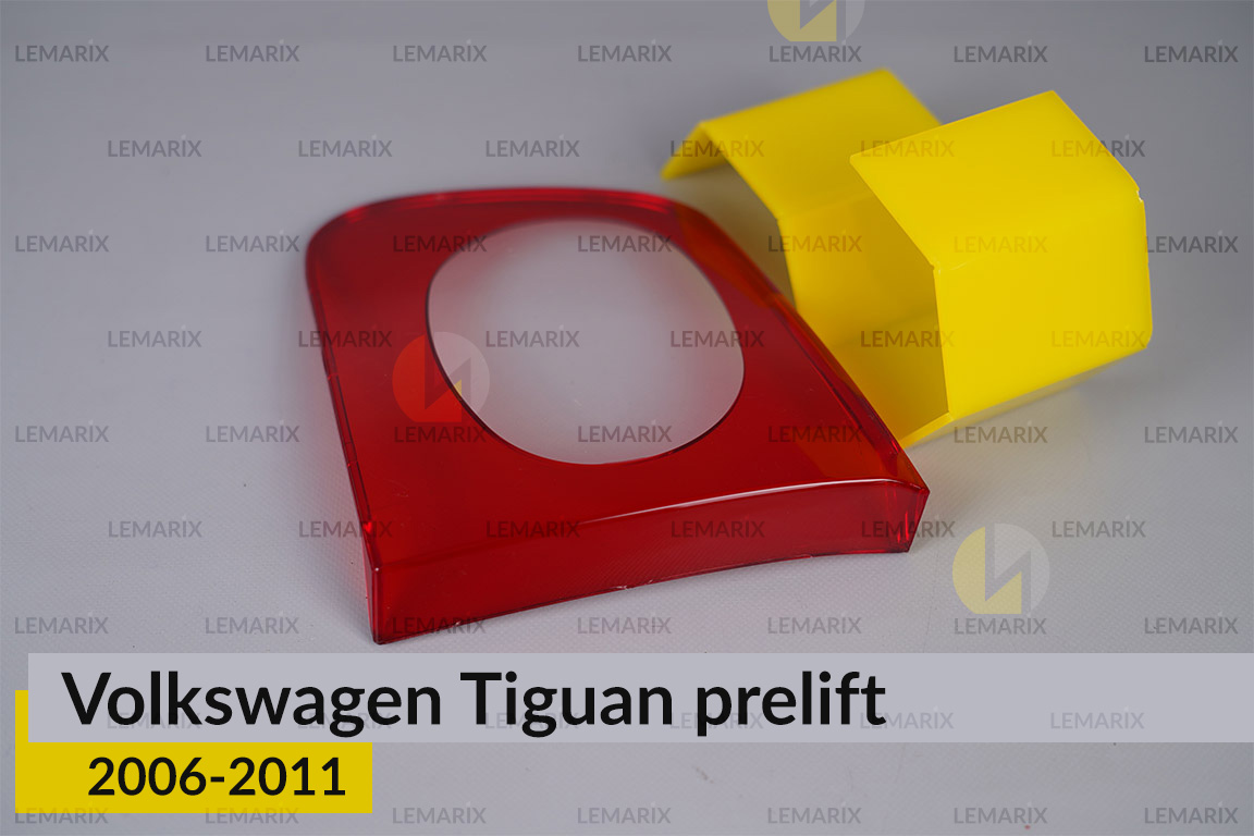 Скло заднього ліхтаря внутрішнє в кришці багажника VW Volkswagen Tiguan (2006-2011) дорест праве