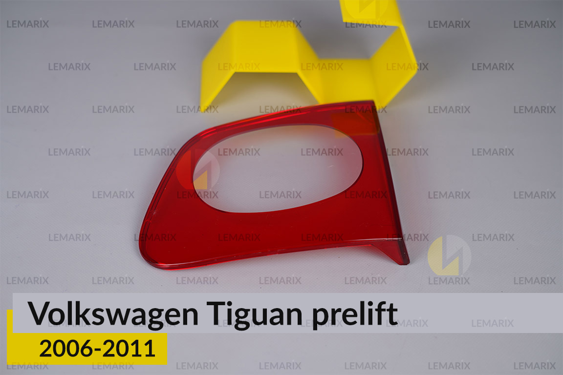 Скло заднього ліхтаря внутрішнє в кришці багажника VW Volkswagen Tiguan (2006-2011) дорест праве