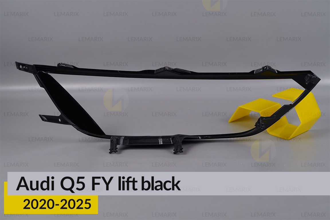 Декоративна маска зовнішня Audi Q5 FY Black (2020-2025) рест ліва