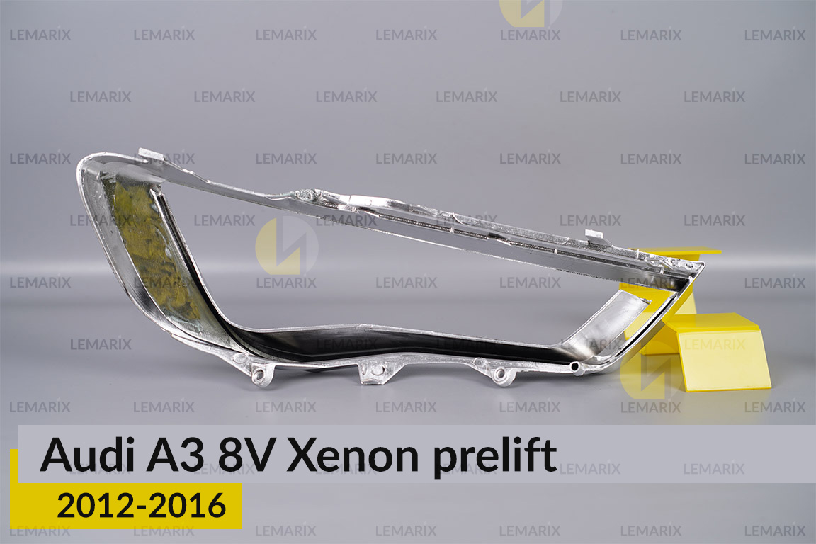 Хромована декоративна маска Audi A3 8V Xenon (2012-2016) дорест ліва