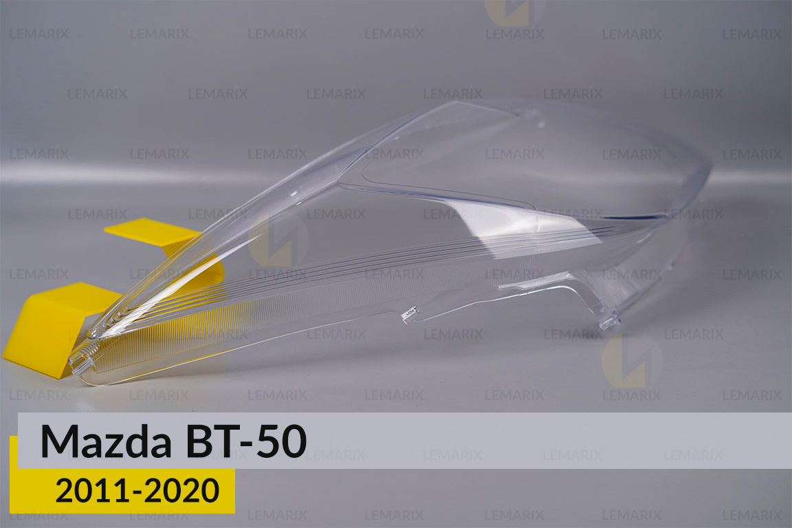 Скло фари Mazda BT-50 (2011-2020) праве
