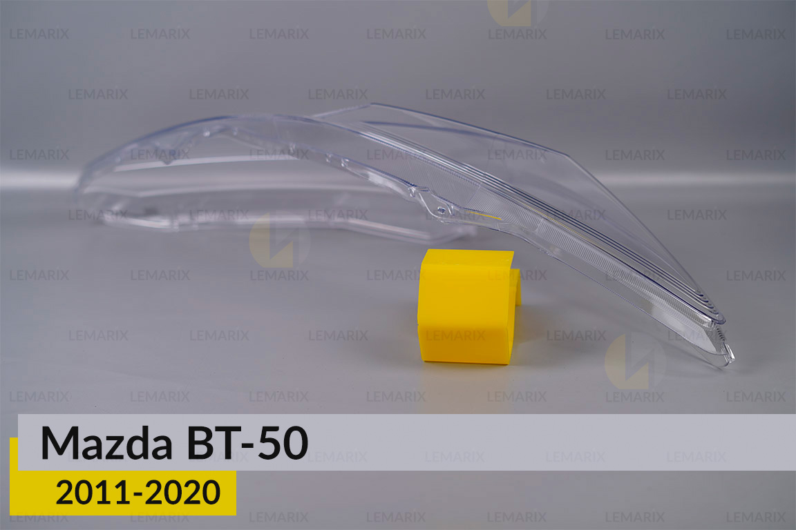 Скло фари Mazda BT-50 (2011-2020) праве