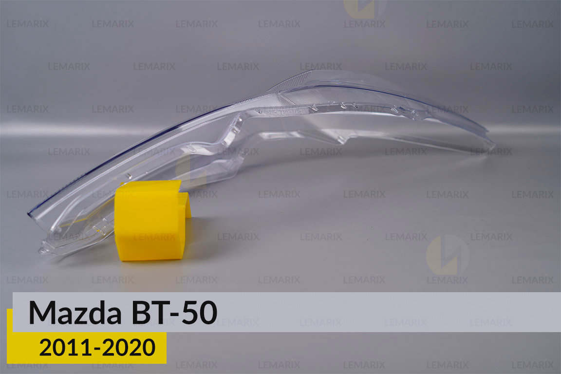 Скло фари Mazda BT-50 (2011-2020) праве