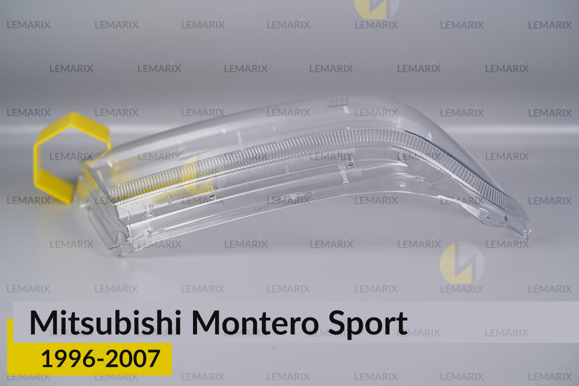 Скло фари Mitsubishi Montero Sport (1996-2007) праве