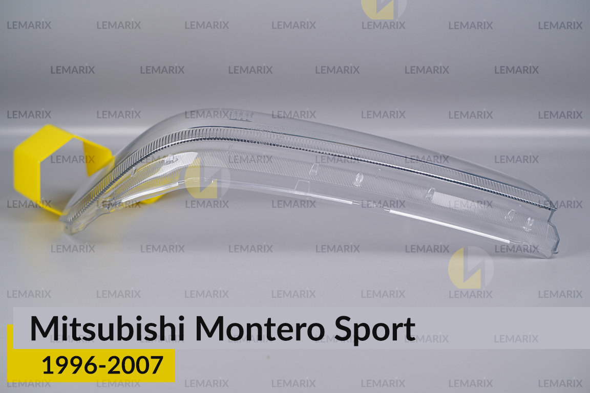 Скло фари Mitsubishi Montero Sport (1996-2007) праве